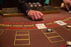 Tampilan meja Live Blackjack hadia138 dengan dealer profesional dan antarmuka pemain